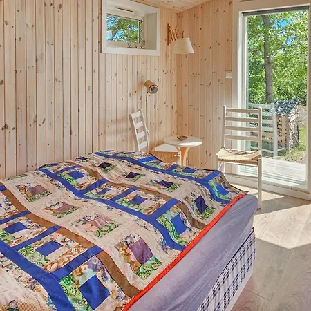 4 Bedroom Stunning In Hébergement de vacances *